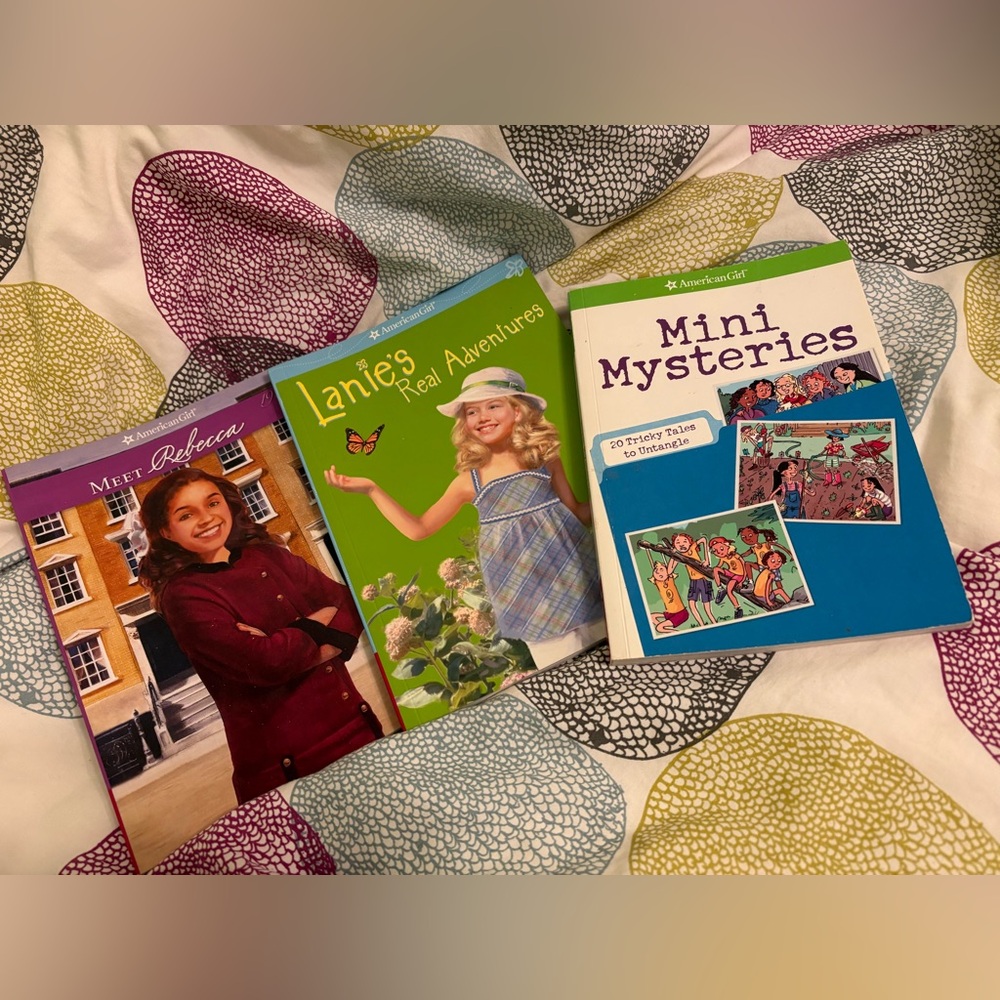 (2/$5)⚠️ Retired American Girl Book Trio Set